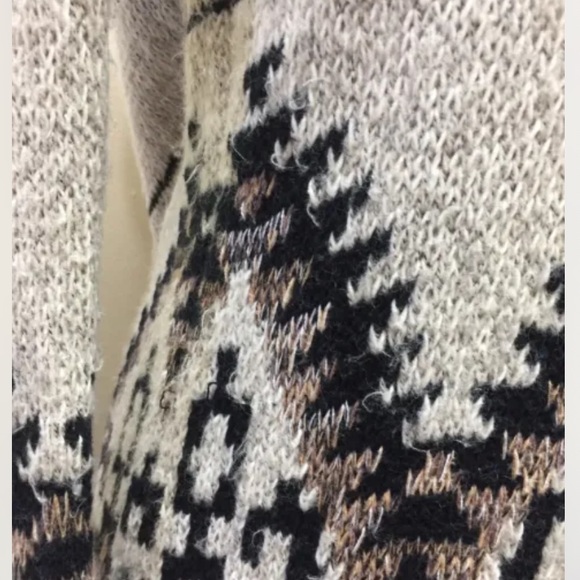 Sun & Shadow Women Sweater Coat Overpiece  Tribal Print Cream Brown XS - Picture 10 of 11